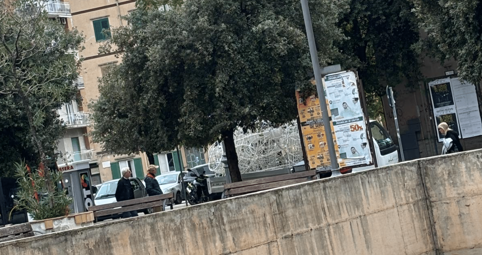 luci artista Piazza Gloriosi