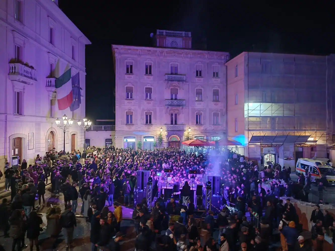 movida vallo lucania polemica 16 ottobre