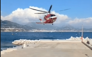 Turista si perde sui sentieri della Costiera Amalfitana: salvata dai Vigili del Fuoco con l’elicottero