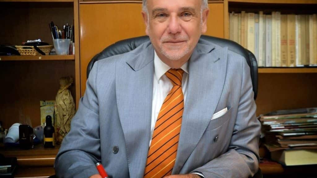 impiego polizia municipale cava de tirreni denuncia senatore