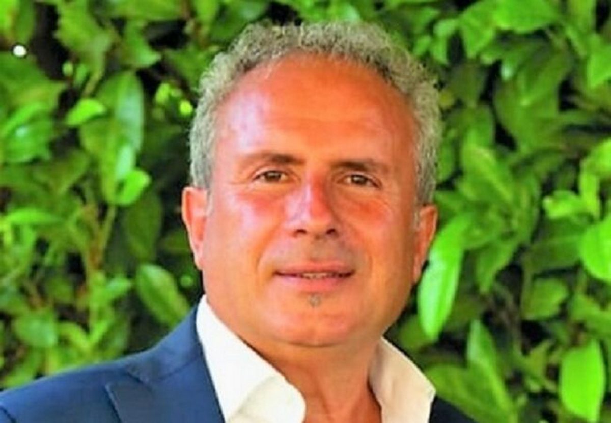 cava de tirreni piscina chiusa accuse consigliere d'elia