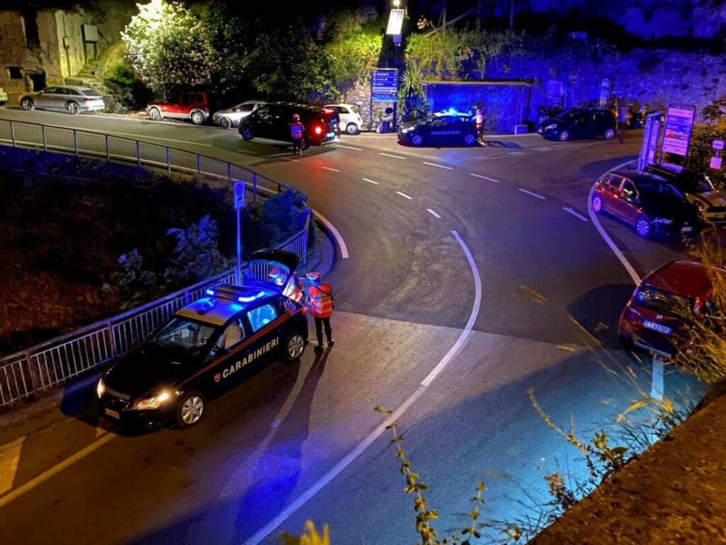 Positano controlli tappeto Carabinieri