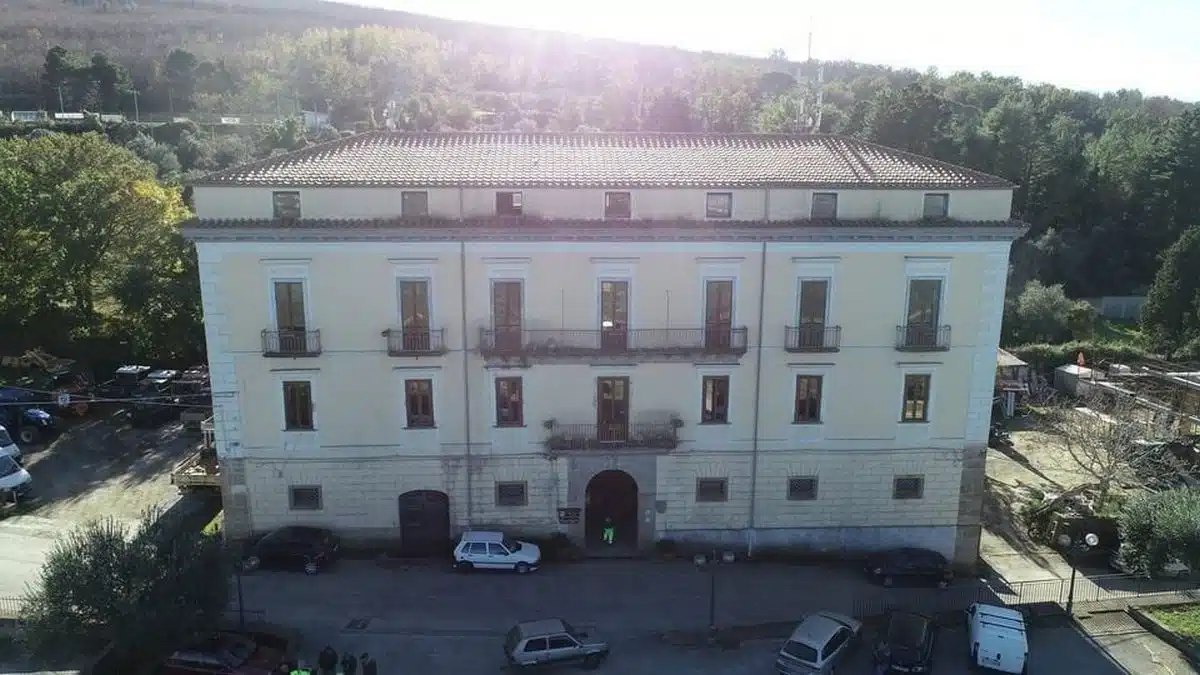 comunità montana obbligo lavoro politica scelta sospensione tar