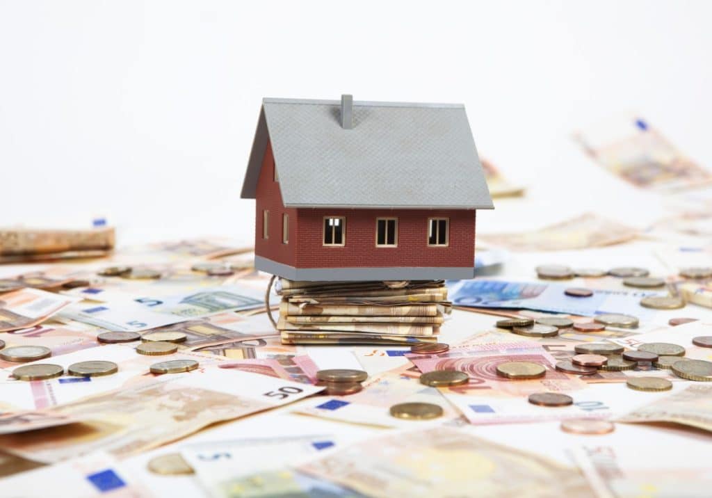 mercato immobiliare residenziale 2025 salerno