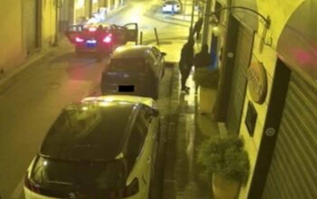 Nocera, doppio colpo nella notte: ladri in azione tra via Grimaldi e via San Clemente, ma entrambi i furti falliscono