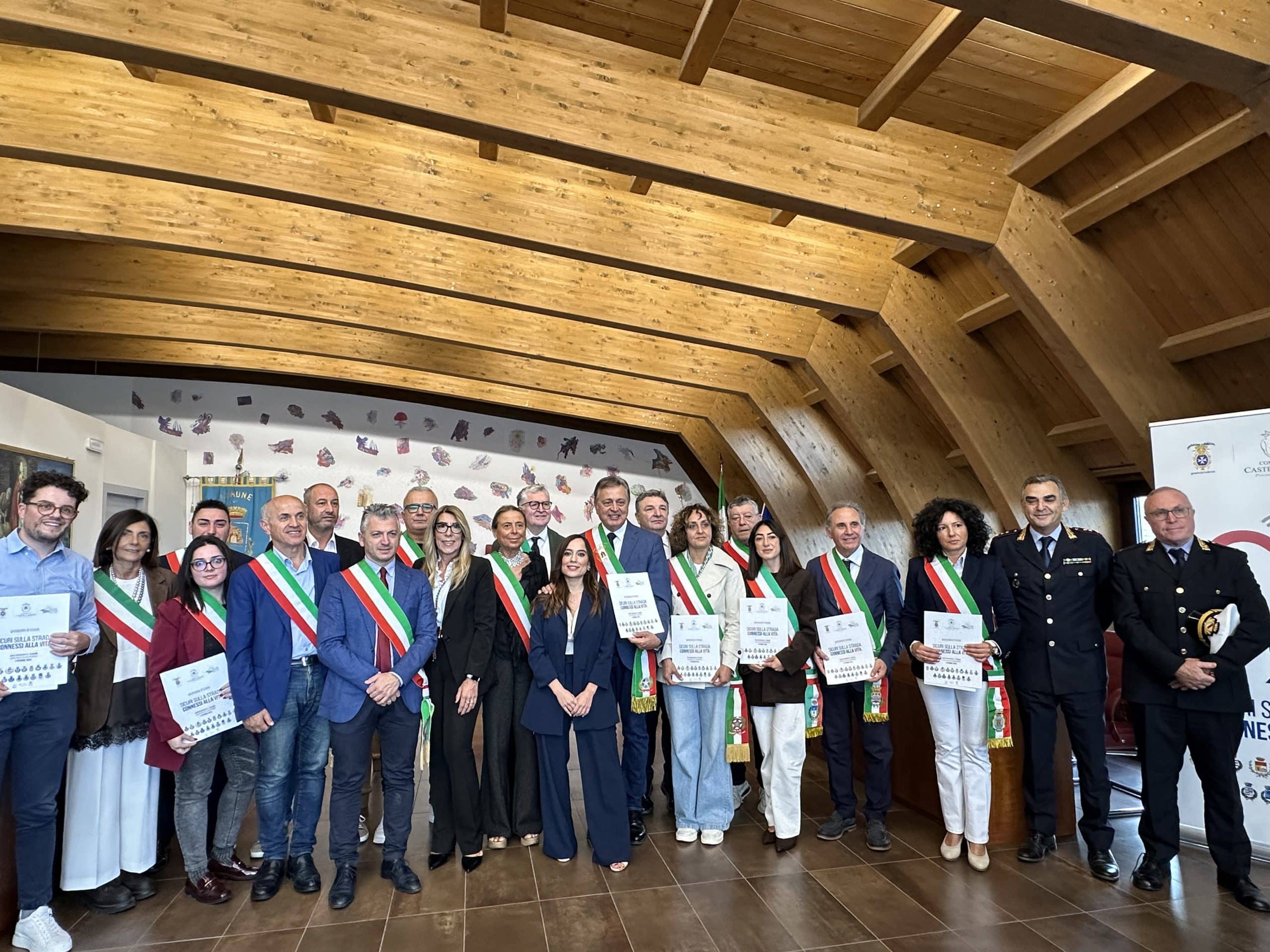 Castellabate, siglato protocollo d’intesa “Sicuri sulla strada. Connessi alla vita”: campagna di sensibilizzazione sulla sicurezza stradale con 20 comuni