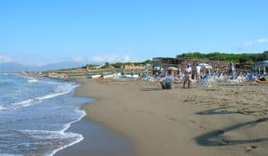battipaglia piano spiagge incontro mate