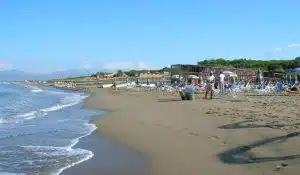 battipaglia piano spiagge incontro mate