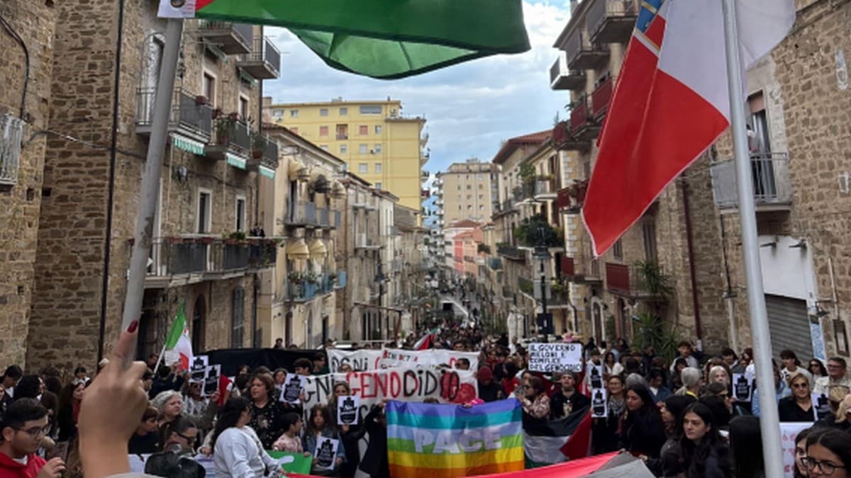 agropoli corteo gaza 3 ottobre