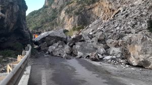 Camerota riapertura strada Mingardo