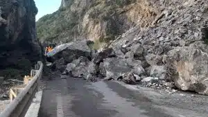 Camerota riapertura strada Mingardo