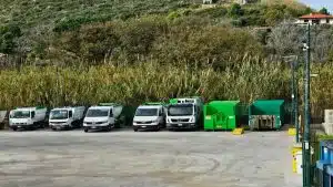 operai rifiuti senza stipendio montecorice Chiariello critica comune