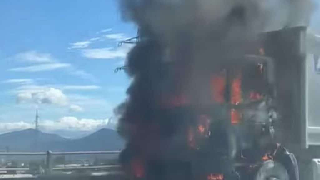 scafati incendio oggi 6 ottobre