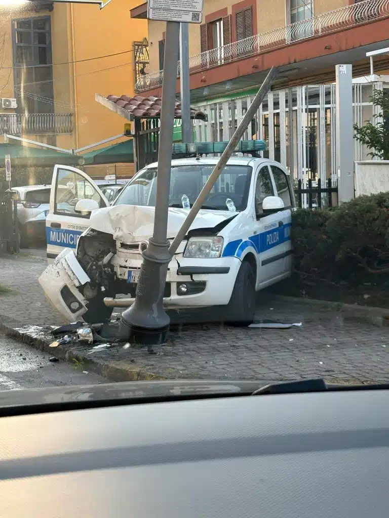 incidente battipaglia polizia municipale 14 novembre