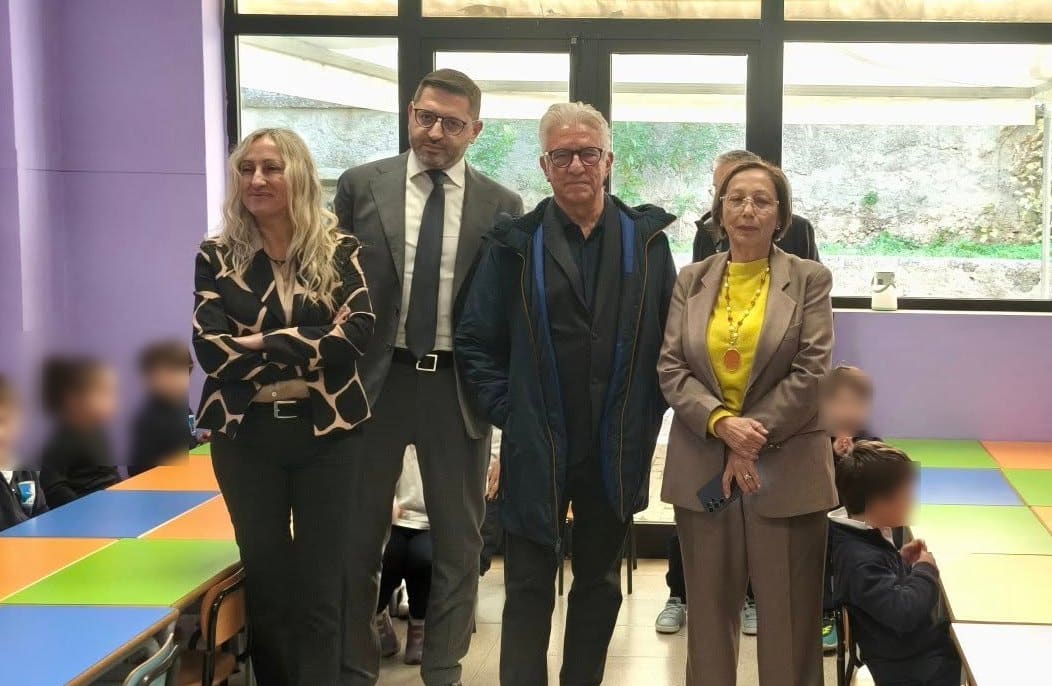 Salerno, inaugurato il nuovo refettorio dell’Istituto “Calcedonia – San Tommaso d’Aquino”: spazi ampliati e attenzione al benessere degli alunni