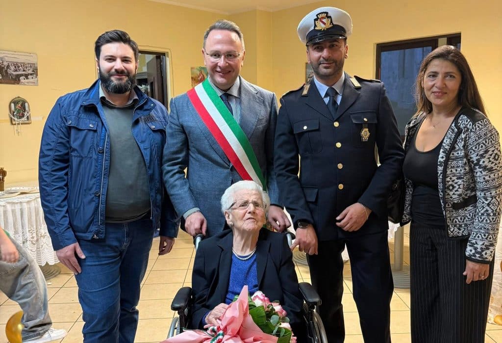 Pellezzano celebra i 100 anni di Nicolina Rago, memoria vivente della comunità