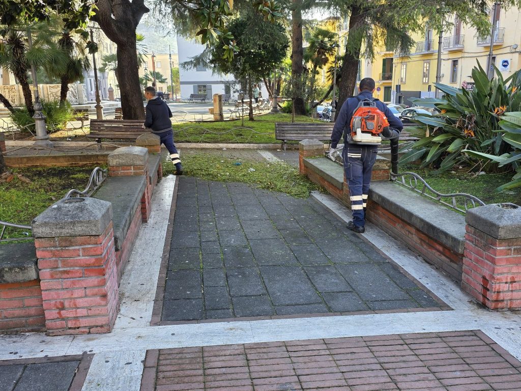 salerno decoro piazza san francesco