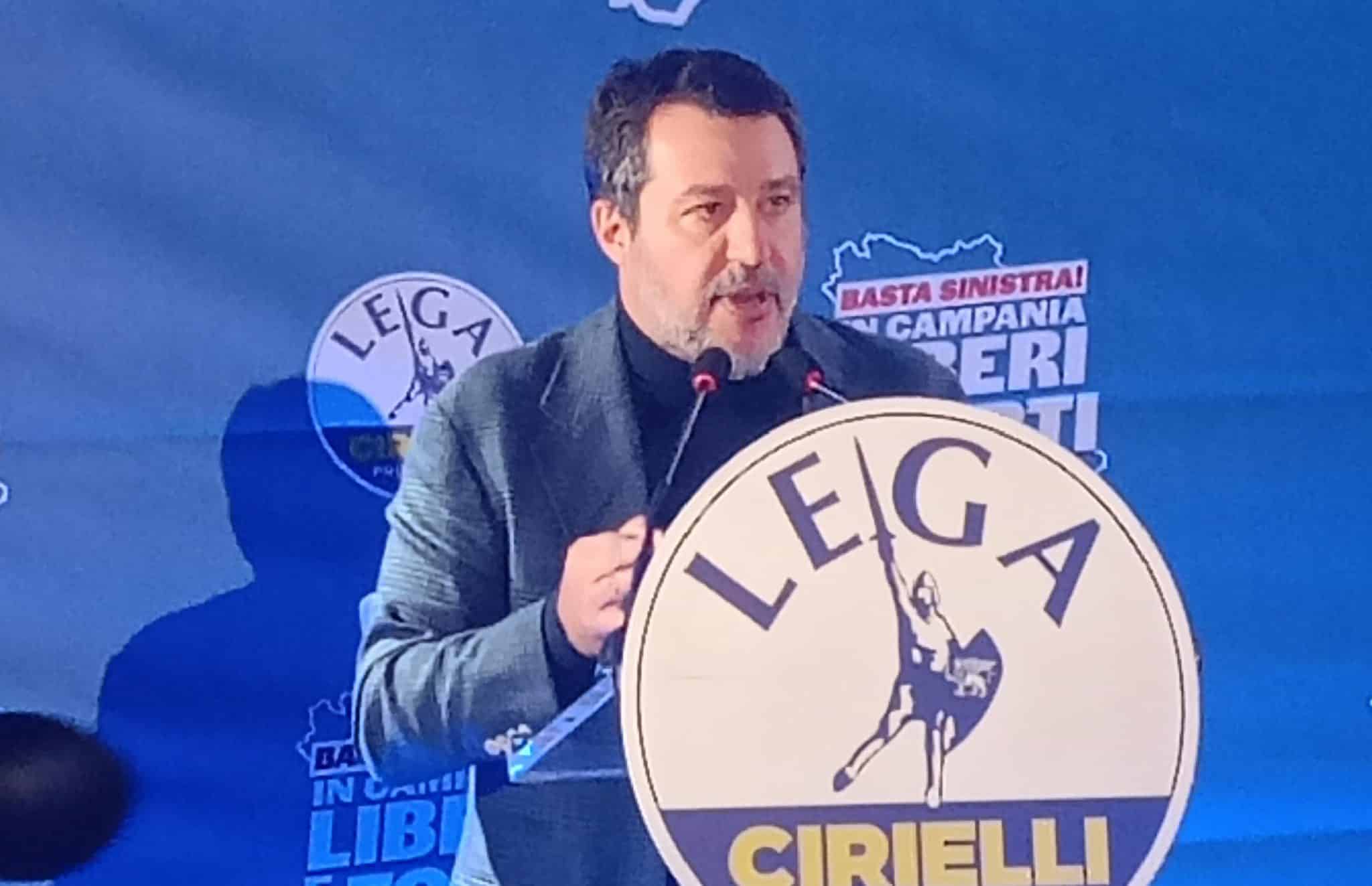 Salvini a Salerno: “Basta con la monarchia in Campania”, la Lega rilancia la corsa al voto regionale