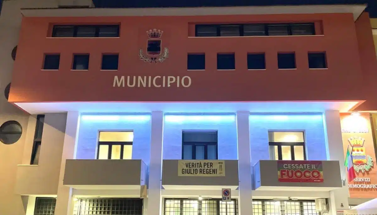 eboli municipio illuminato campagna contro cancro polmone