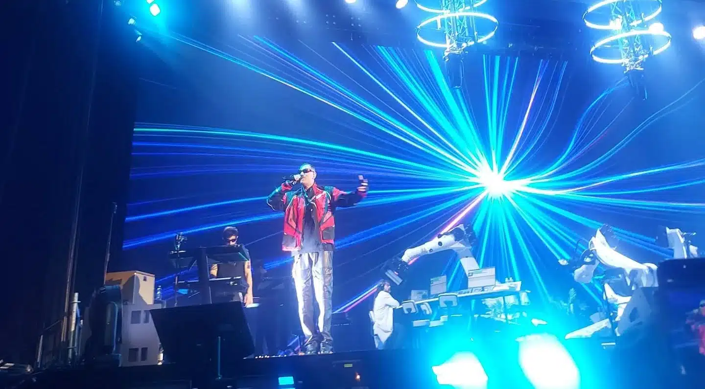 Eboli, scippo durante il concerto di Marracash al Palasele: si indaga