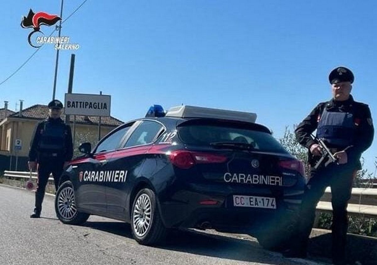 tentato furto battipaglia arresto 11 novembre