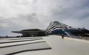 Ritz-Carlton salerno amalfi yacht lusso 2027