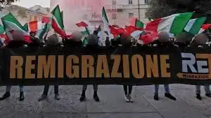 avellino striscione esposto Remigrazione denunce cava de' tirreni