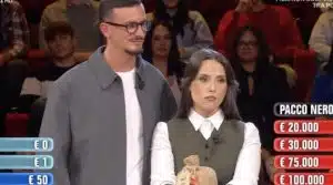 teresa affari tuoi san marzano sarno accetta offerta dottore