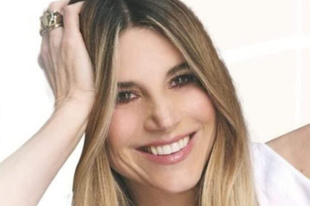 Nicoletta Romanoff agropoli presentazione libro 5 dicembre