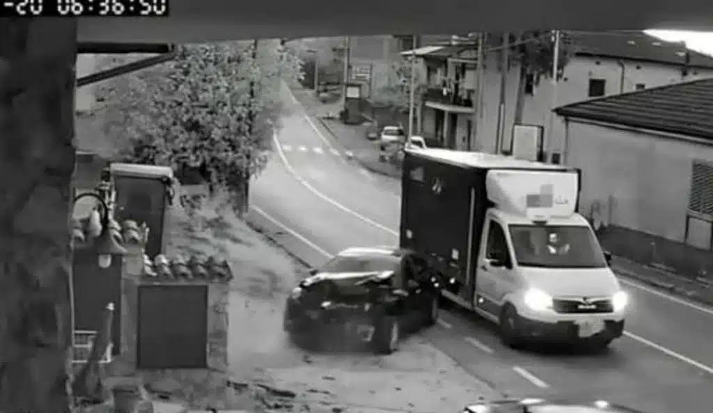 sala consilina incidente sorpasso indagini 24 novembre