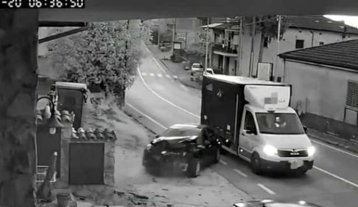 sala consilina incidente sorpasso indagini 24 novembre