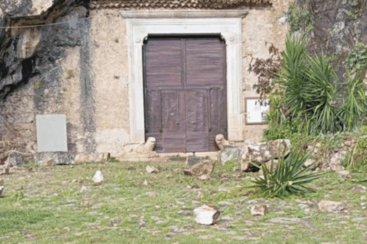 grotta san michele chiusa