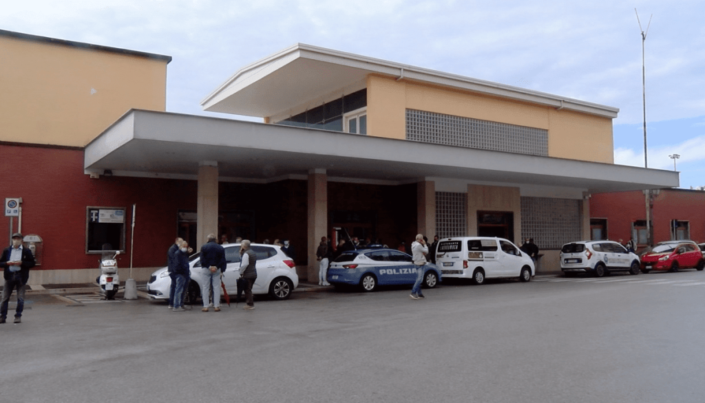 battipaglia furto cassa parcheggio stazione