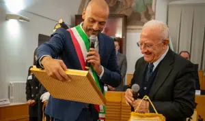 Montecorvino De Luca cittadinanza onoraria 