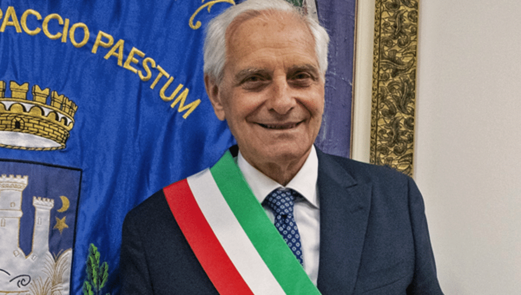 Capaccio Paestum sanatoria edilizia