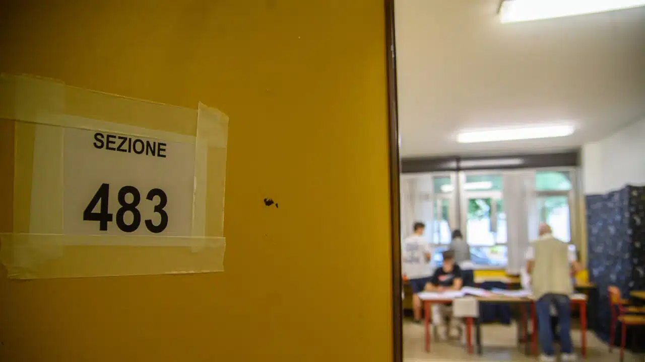 regionali campania 2025 schede nulle bianche contestate