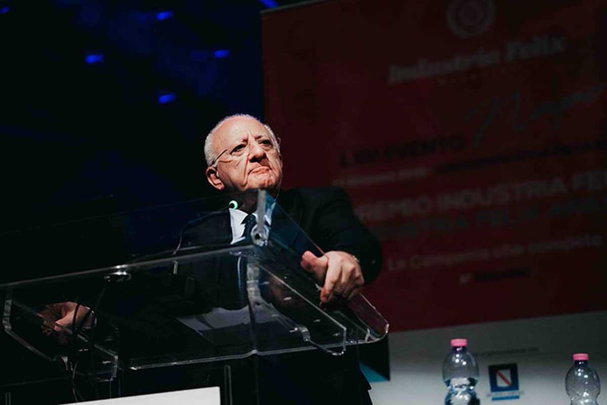 vincenzo de luca australia resto vigilare campania