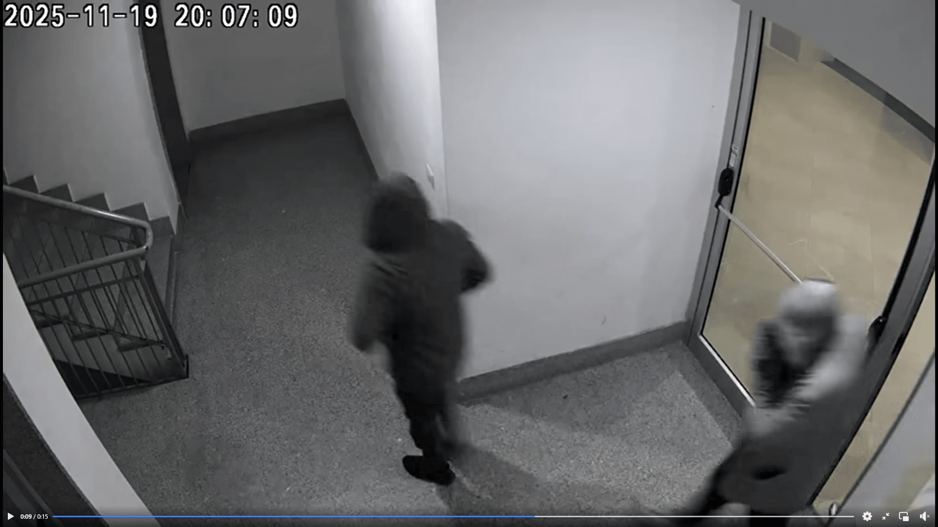 Salerno, ladri in azione tra via Russo e via Pepe: residenti in allarme dopo un tentato furto in pieno pomeriggio