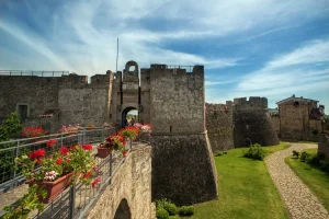 Agropoli, riparte il restauro del castello: lavori a pieno ritmo per recuperare Palazzo Sanfelice