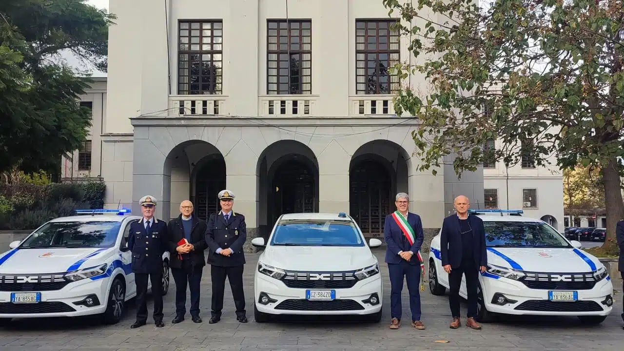 cava rinnovato parco auto polizia municipale