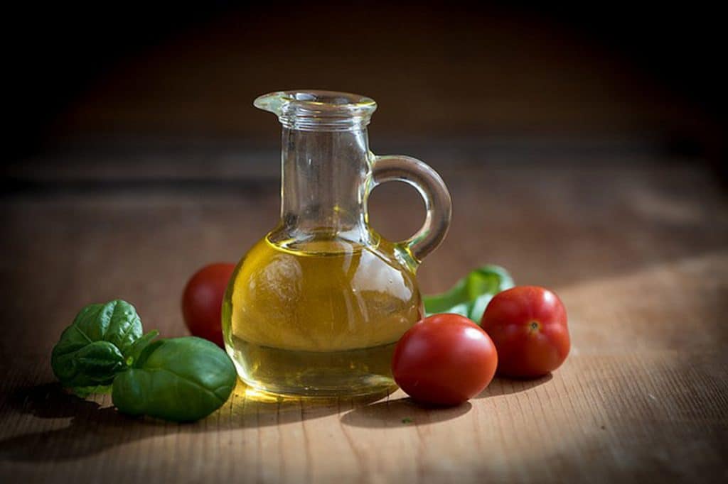 caggiano sconto mensa scolastica per chi porta olio pomodori