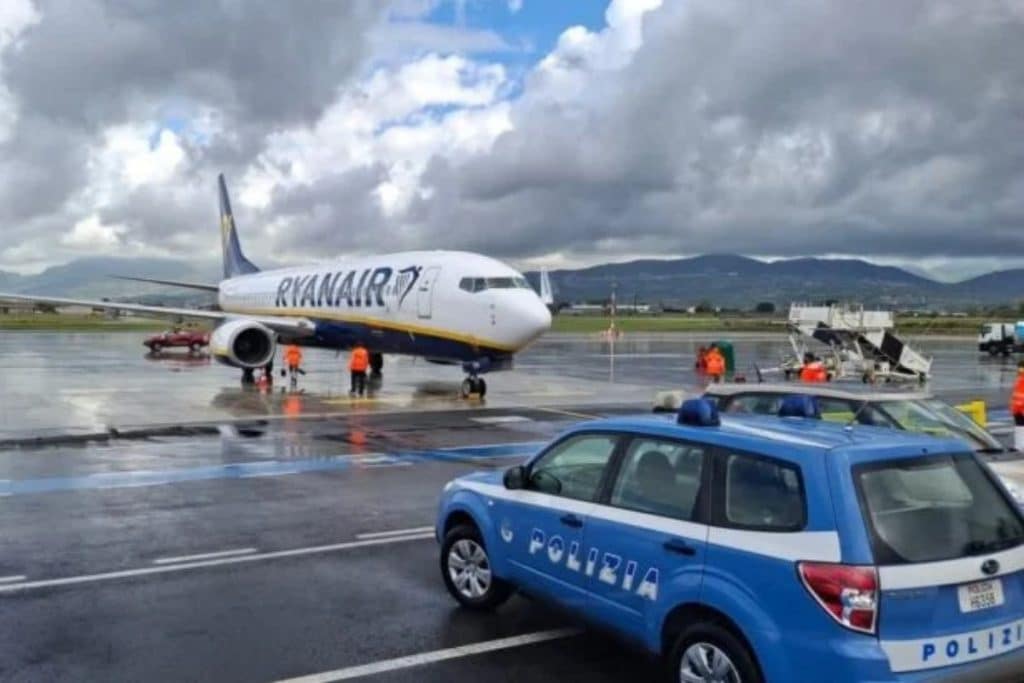 aeroporto salerno simulato allarme terrorismo