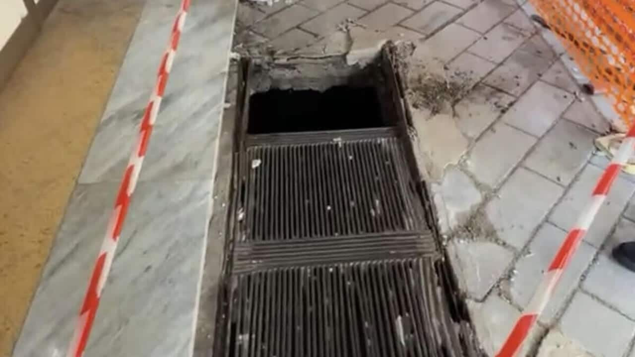 salerno donna dimessa ospedale caduta tombino griglia