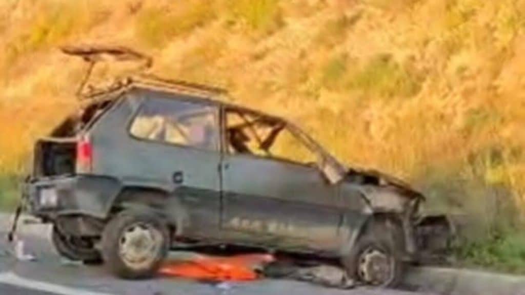 incidente a2 morto battipaglia eboli