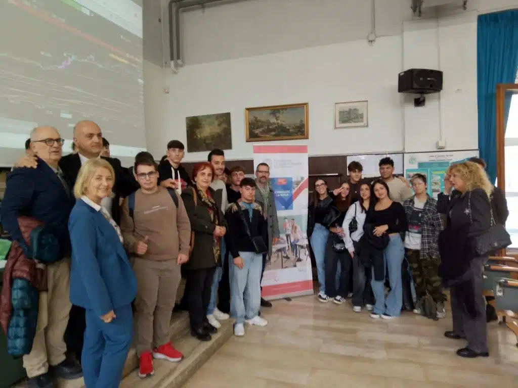 padula studenti progetto conoscere borsa