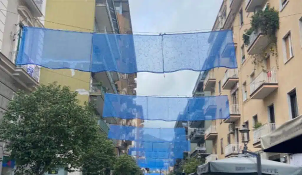 Luci d’Artista prende forma a Salerno: sul Corso arriva il Mare d'inverno