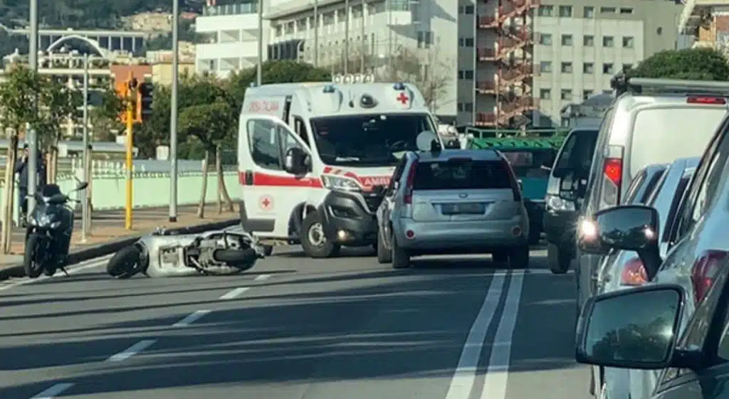 incidente lungomare tafuri salerno oggi 28 novembre