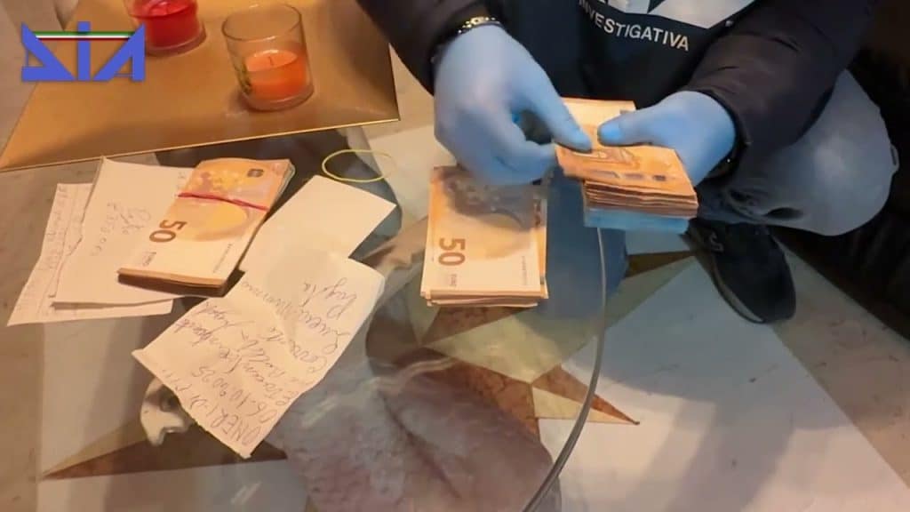 arresti usura camorra avellino salerno valle irno 13 novembre