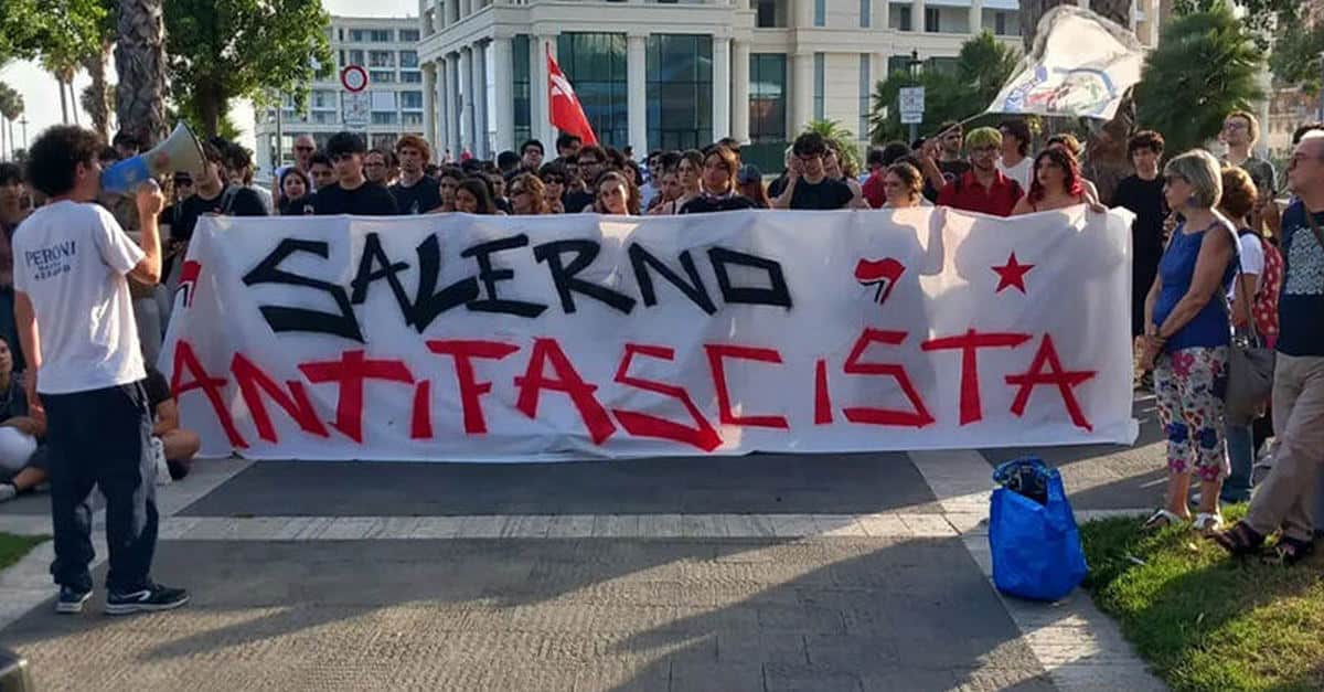 salerno rissa corteo carlo falvella denunce