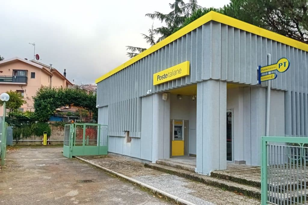 vaPoste Italiane, di nuovo operativo nella versione 'Polis' l'ufficio postale di Sicignano degli Alburni